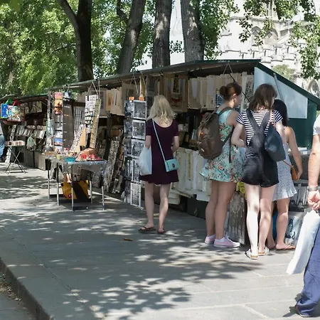 Boulevard Saint-germain Townhouse By Onefinestay
